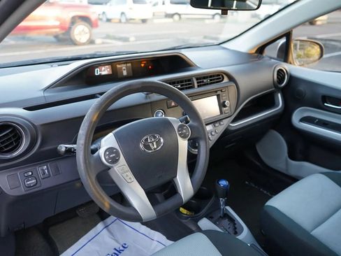 Used 2014 Toyota Prius C One FWD image 9