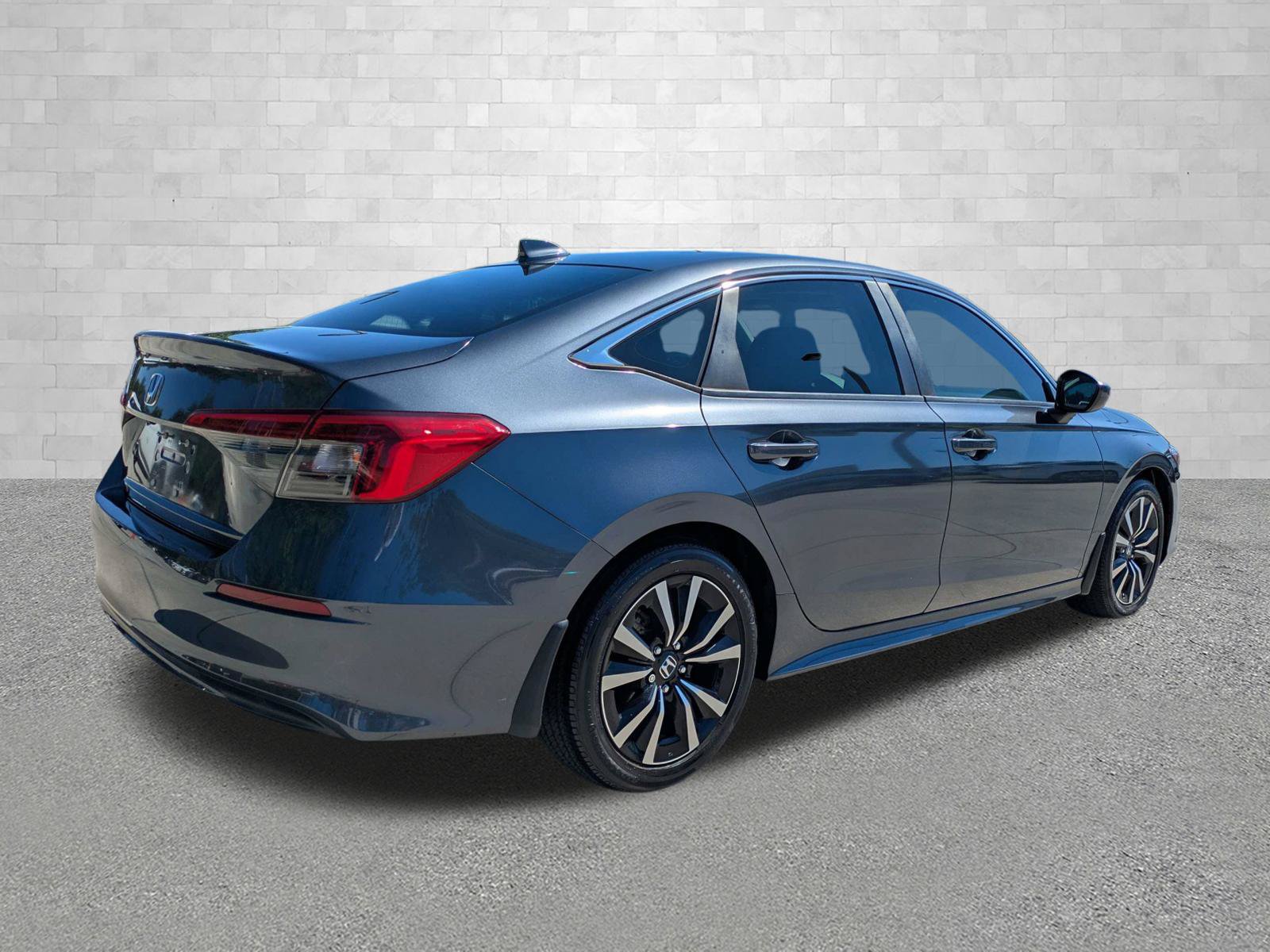 Used 2022 Honda Civic EX image 2