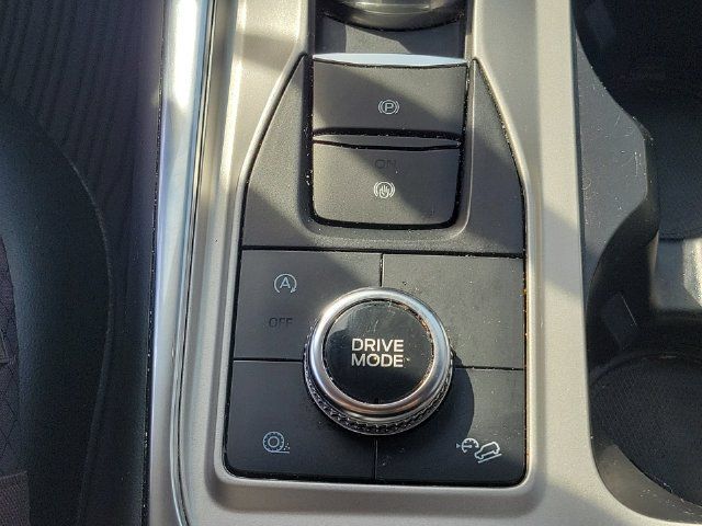 Used 2021 Ford Explorer XLT w/ Equipment Group 202A AWD/4WD image 36