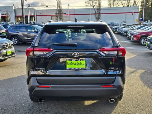 New 2025 Toyota RAV4 XLE image 6