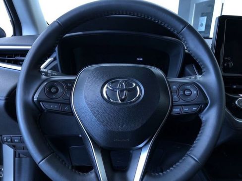 Certified 2026 Toyota Corolla Cross LE FWD image 24