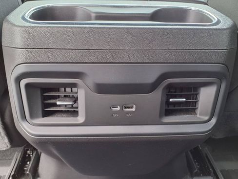 Used 2025 Chevrolet Silverado 1500 LT Trail Boss w/ Convenience Package II AWD/4WD image 18