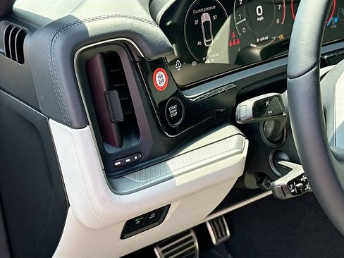 New 2026 Porsche Cayenne S AWD/4WD image 11