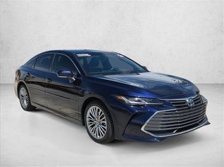 Used 2022 Toyota Avalon Limited w/ Advanced Safety Package FWD video 3