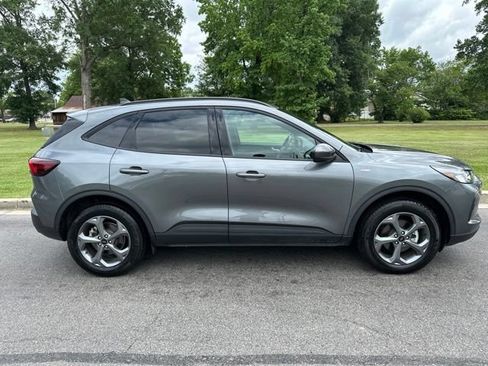 Used 2025 Ford Escape ST-Line Select AWD/4WD image 30