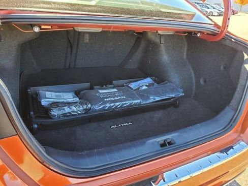 Used 2022 Nissan Altima 2.0 SR image 18