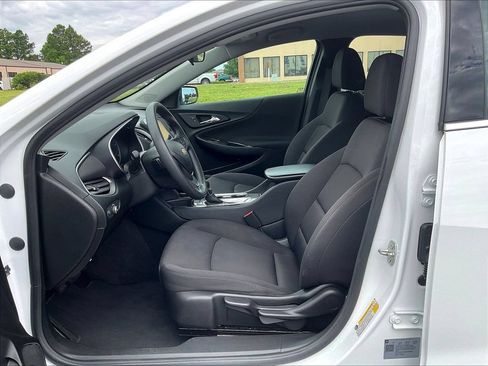 Used 2021 Chevrolet Malibu LS FWD image 10