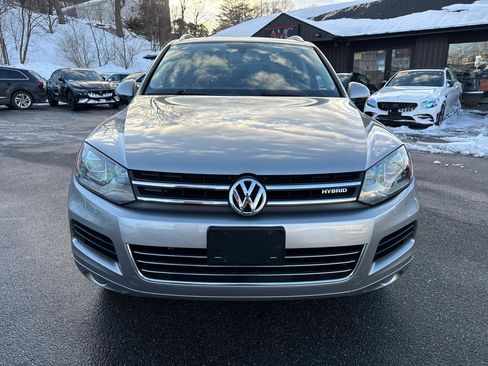 Used 2011 Volkswagen Touareg Hybrid image 8