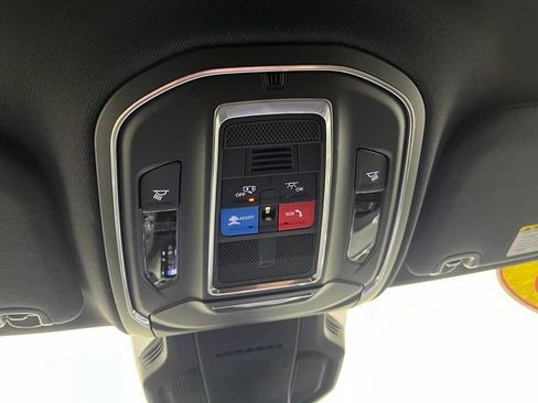 Used 2026 Jeep Cherokee Laredo AWD/4WD image 34
