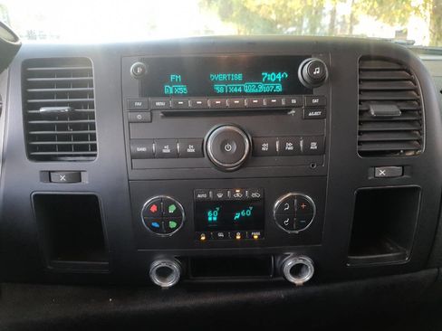 Used 2008 Chevrolet Silverado 3500 LT w/ EZ-Lift Tailgate Package image 61