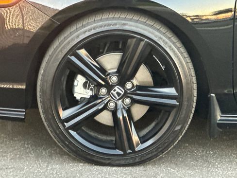 Used 2025 Honda Accord Sport image 26