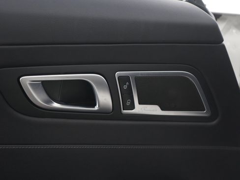 Used 2019 Mercedes-Benz AMG GT Roadster image 15