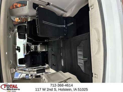 Used 2024 Chrysler Pacifica Touring-L image 25