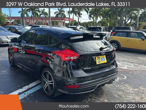 Used 2018 Ford Focus ST image 8