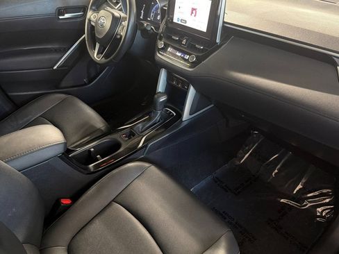 Certified 2023 Toyota Corolla Cross XLE AWD/4WD image 18