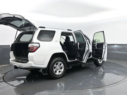 Used 2024 Toyota 4Runner SR5 image 28
