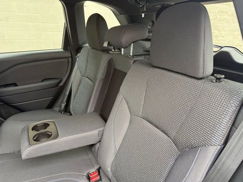 Certified 2025 Subaru Forester Premium AWD/4WD image 26