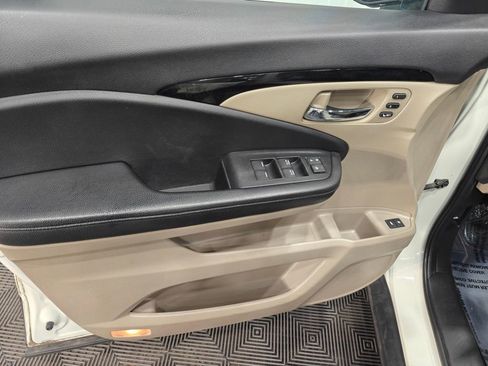 Used 2019 Honda Pilot Touring image 69