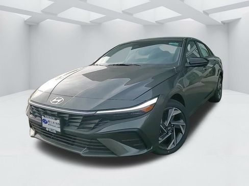 New 2025 Hyundai Elantra SEL image 10