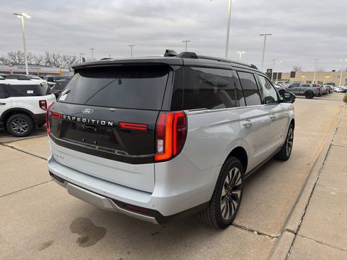 New 2026 Ford Expedition Platinum w/ Driver's Package image 6