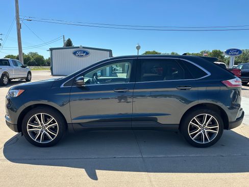 Used 2024 Ford Edge Titanium w/ Class II Trailer Tow Package AWD/4WD image 3