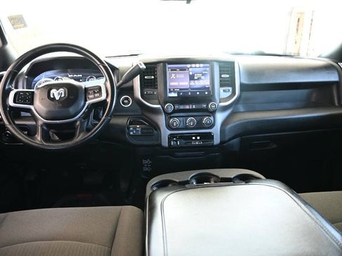 Used 2022 RAM 2500 Big Horn AWD/4WD image 18