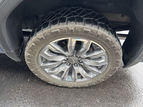 Used 2025 GMC Sierra 1500 Denali w/ Denali Reserve Package AWD/4WD image 7