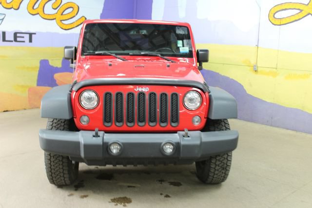 Used 2017 Jeep Wrangler Unlimited Rubicon w/ Cold Weather Group AWD/4WD image 6