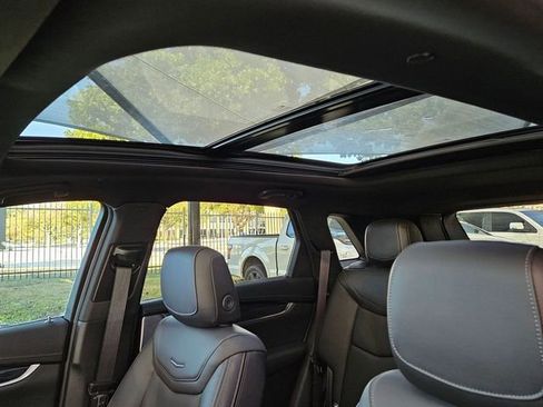 New 2025 Cadillac XT5 Premium Luxury image 9