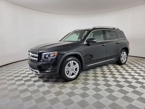 Certified 2022 Mercedes-Benz GLB 250 4MATIC image 4