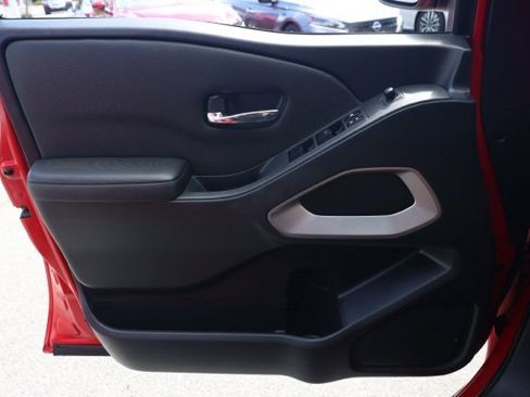 Used 2023 Nissan Frontier SV image 22