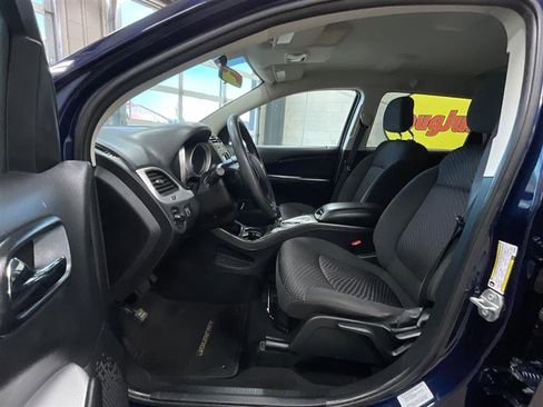 Used 2017 Dodge Journey SE image 11