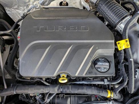 Used 2024 Chevrolet Trax LS image 21