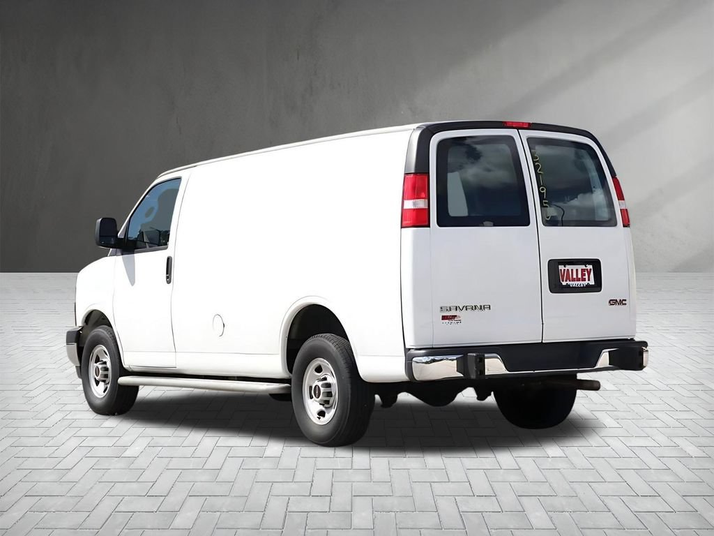 Used 2023 GMC Savana 2500 w/ Driver Convenience Package RWD image 5
