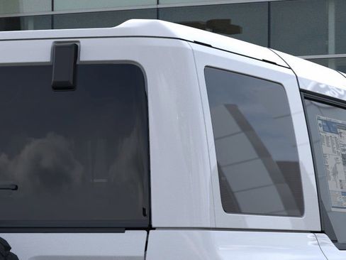 New 2025 Ford Bronco Badlands image 25