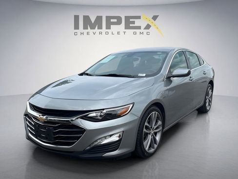 Used 2025 Chevrolet Malibu LT FWD image 1
