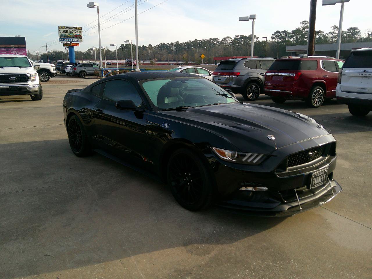 Used 2016 Ford Mustang GT w/ Black Accent Package RWD image 5