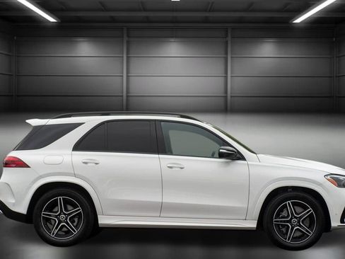 Certified 2025 Mercedes-Benz GLE 350 4MATIC image 8