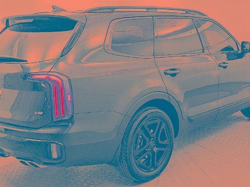 Used 2025 Kia Telluride SX X-Line AWD/4WD image 3
