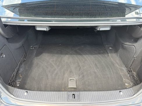 Used 2014 Mercedes-Benz E 350 4MATIC Sedan image 10