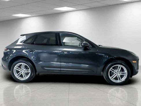 Certified 2025 Porsche Macan image 93
