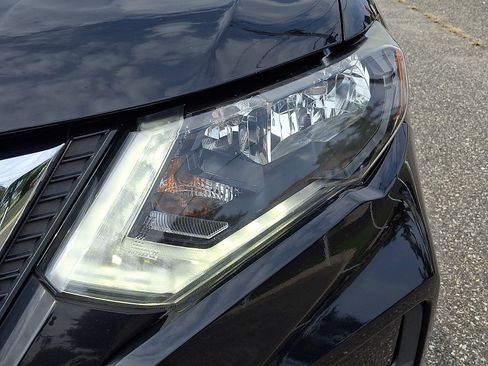 Certified 2020 Nissan Rogue SV AWD/4WD image 8