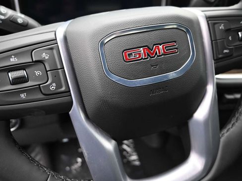 New 2026 GMC Sierra 1500 Elevation image 11