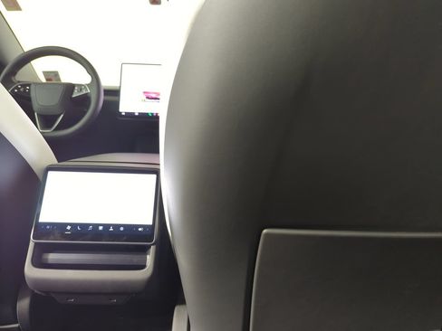 Used 2025 Tesla Model 3 Long Range RWD image 30
