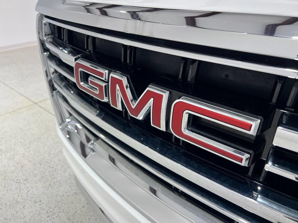 Used 2024 GMC Yukon SLT RWD image 29