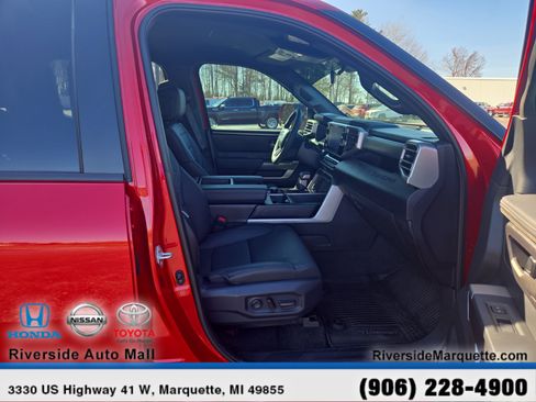 Used 2025 Toyota Tundra SR5 w/ SR5 Premium Package AWD/4WD image 25