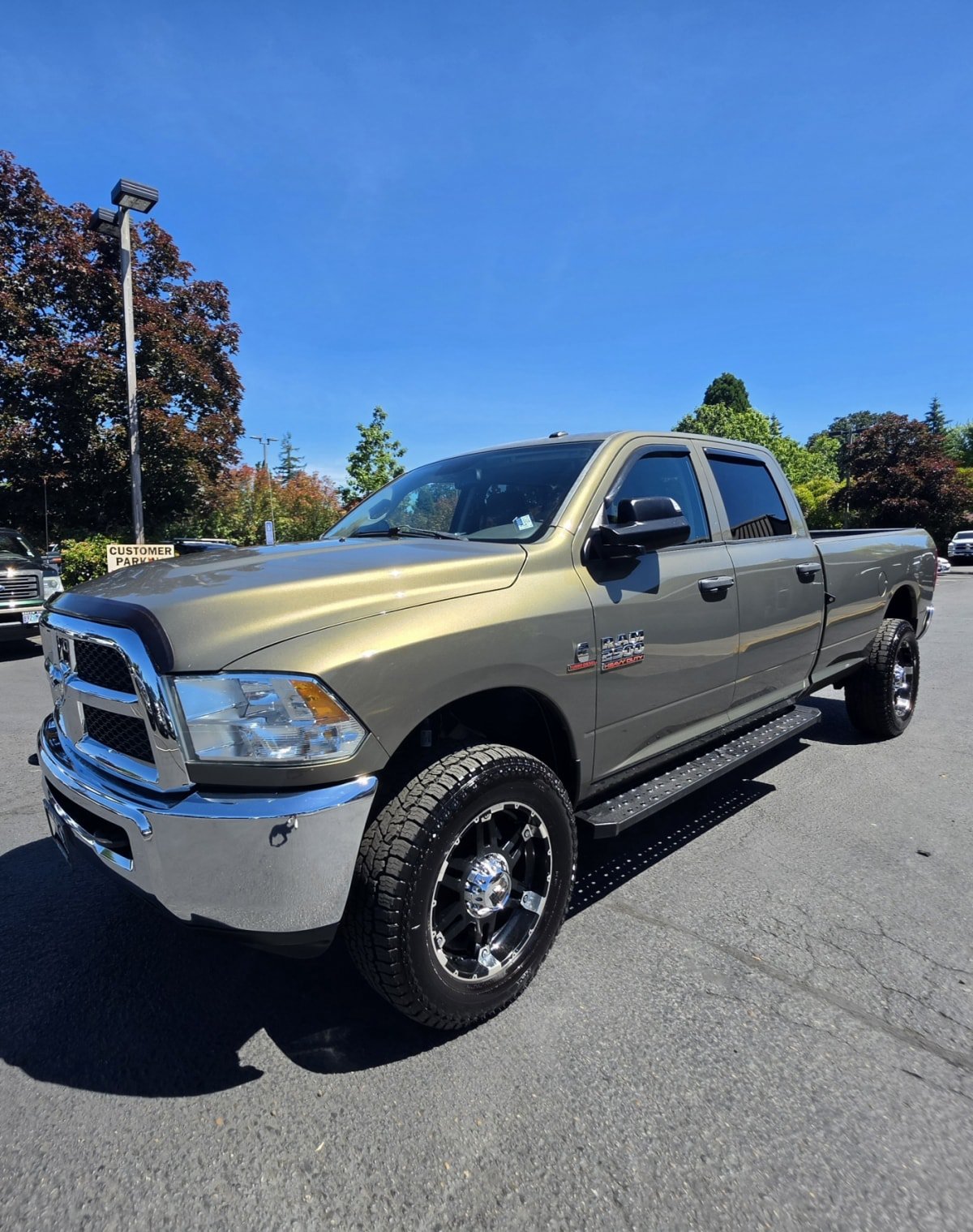 Used 2014 RAM 2500 Tradesman w/ Chrome Appearance Group AWD/4WD image 1