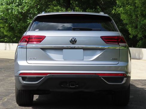 Used 2023 Volkswagen Atlas Cross Sport SE w/ Panoramic Sunroof Package AWD/4WD image 5