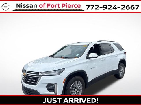 Used 2023 Chevrolet Traverse LT FWD image 1