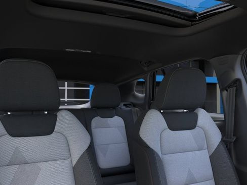 New 2026 Chevrolet Trax RS w/ Sunroof Package FWD image 24